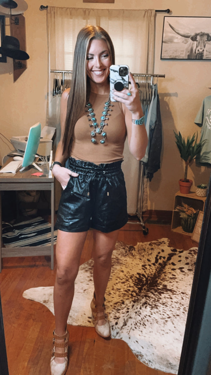 Come with a Warning Faux Leather Shorts – Stella & Finns