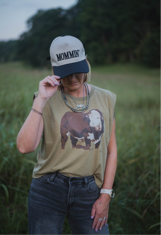 MOMMIN' Trucker Hat Black