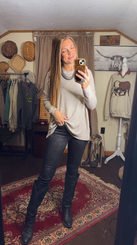 Ashtyn Ash Mocha Top